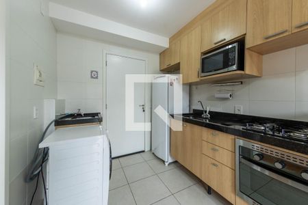 Sala/Cozinha de apartamento para alugar com 1 quarto, 32m² em Vila Ema, São Paulo