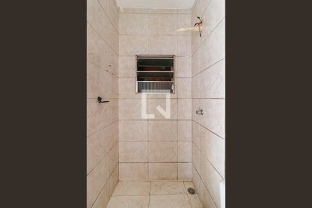 Casa para alugar com 30m², 2 quartos e sem vaga Casa para alugar com 30m², 2 quartos e sem vagaBanheiro