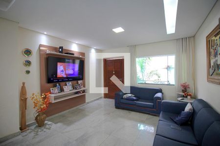 Sala de casa à venda com 3 quartos, 273m² em Cachoeirinha, Belo Horizonte