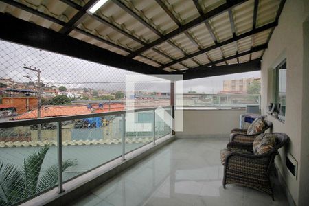 Varanda de casa à venda com 3 quartos, 273m² em Cachoeirinha, Belo Horizonte