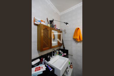 Casa à venda com 180m², 3 quartos e 3 vagasBanheiro da Suíte 2