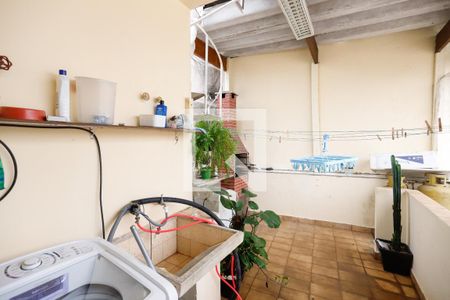 Casa à venda com 180m², 3 quartos e 3 vagasLavanderia