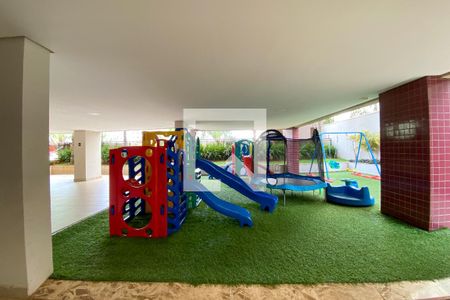 Apartamento para alugar com 150m², 3 quartos e 2 vagasÁrea comum - Playground