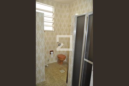 Apartamento para alugar com 55m², 2 quartos e sem vagaBanheiro 