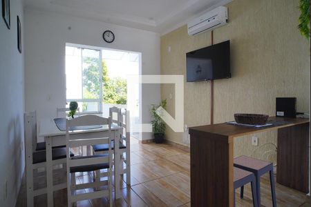 Sala de apartamento para alugar com 2 quartos, 60m² em Ingleses Norte, Florianópolis