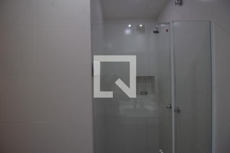 Apartamento à venda com 74m², 2 quartos e 1 vagaBanheiro Social