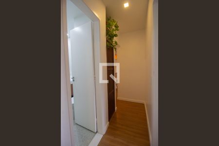 Hall dos Quartos de apartamento à venda com 2 quartos, 74m² em Barra da Tijuca, Rio de Janeiro