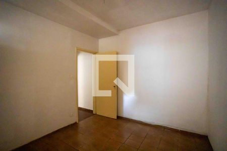 Casa à venda com 200m², 2 quartos e 2 vagasQuarto de Serviço