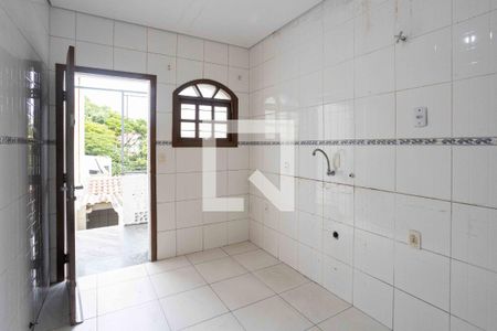 Casa à venda com 200m², 2 quartos e 2 vagasCozinha