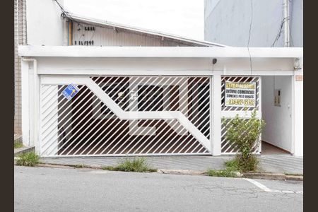 Casa à venda com 200m², 2 quartos e 2 vagasFachada