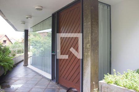 Casa à venda com 430m², 4 quartos e 5 vagas Casa à venda com 430m², 4 quartos e 5 vagasarea verde