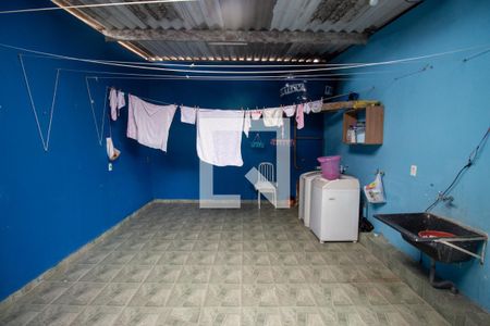 Casa à venda com 80m², 2 quartos e 1 vaga Casa à venda com 80m², 2 quartos e 1 vagaÁrea de Serviço