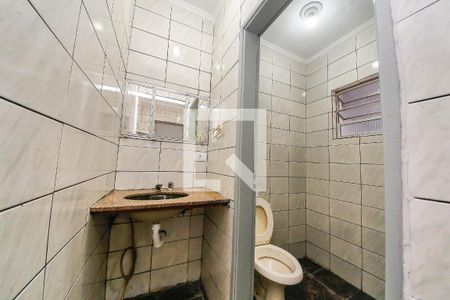 Casa para alugar com 250m², 6 quartos e 3 vagasBanheiro Social