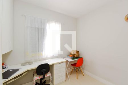 Apartamento à venda com 75m², 3 quartos e 2 vagasQuarto 2