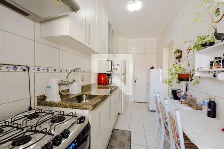 Apartamento à venda com 75m², 3 quartos e 2 vagasCozinha