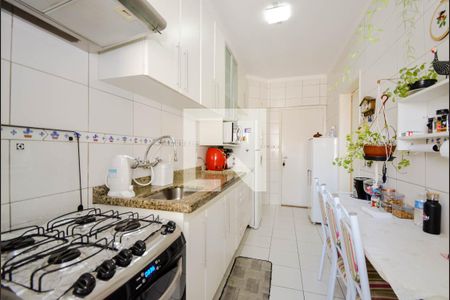 Apartamento à venda com 75m², 3 quartos e 2 vagasCozinha