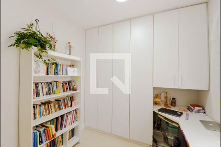 Apartamento à venda com 75m², 3 quartos e 2 vagasQuarto 2