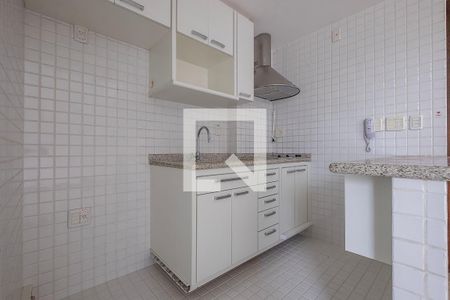 Apartamento para alugar com 72m², 1 quarto e 2 vagas Apartamento para alugar com 72m², 1 quarto e 2 vagasCozinha