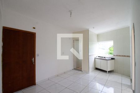 Sala/Cozinha de apartamento para alugar com 1 quarto, 34m² em Jardim Cristin Alice, Guarulhos