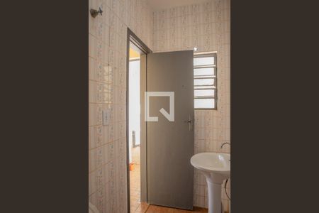 Banheiro de casa para alugar com 1 quarto, 70m² em Jardim Santa Rita de Cássia, Hortolândia