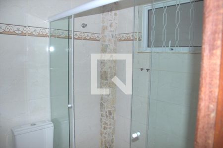 Banheiro  de casa para alugar com 2 quartos, 80m² em Jardim Portal do Itavuvu, Sorocaba