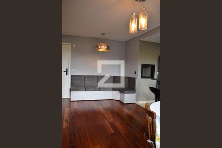 Sala de apartamento para alugar com 2 quartos, 55m² em Santo Inácio, Curitiba