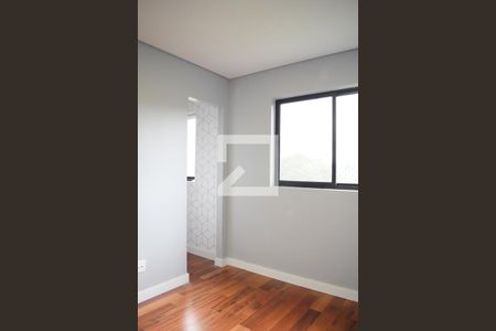 Suíte de apartamento para alugar com 2 quartos, 55m² em Santo Inácio, Curitiba