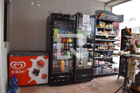 Apartamento para alugar com 55m², 2 quartos e 2 vagasÁrea comum - Mercado