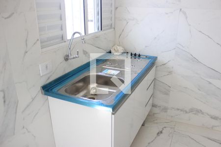 Cozinha de kitnet/studio para alugar com 1 quarto, 20m² em Jardim Santa Mena, Guarulhos