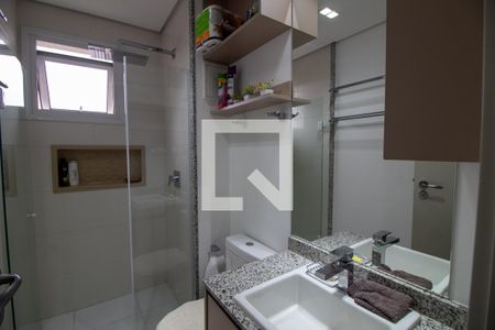 Banheiro de apartamento para alugar com 2 quartos, 68m² em Jardim Aeroporto, São Paulo
