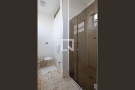 Apartamento para alugar com 197m², 3 quartos e 2 vagasSuíte - Banheiro