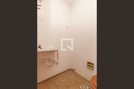 Lavabo de apartamento para alugar com 2 quartos, 61m² em Pátria Nova, Novo Hamburgo