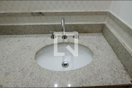 Apartamento para alugar com 72m², 2 quartos e 1 vagaBanheiro Social