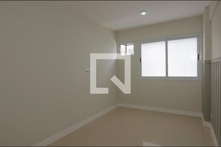 Quarto de apartamento para alugar com 2 quartos, 72m² em Recreio dos Bandeirantes, Rio de Janeiro