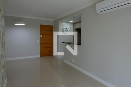 Sala de apartamento para alugar com 2 quartos, 72m² em Recreio dos Bandeirantes, Rio de Janeiro