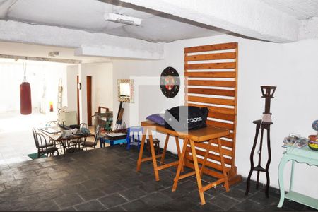 Casa à venda com 160m², 3 quartos e 2 vagasÁrea da Churrasqueira e Quintal