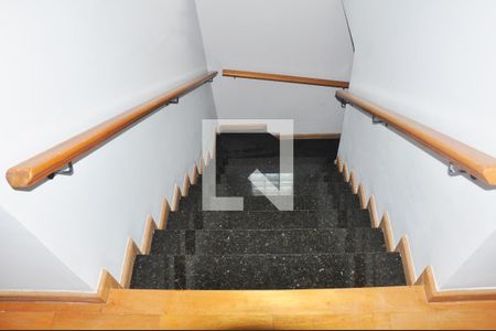 Escada Interna para os Quartos de casa à venda com 3 quartos, 160m² em Vila Nova Cachoeirinha, São Paulo