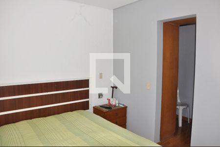 Casa à venda com 160m², 3 quartos e 2 vagasQuarto 03 com Varanda, loset e Suíte