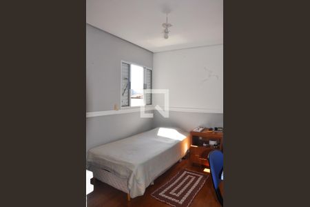 Casa à venda com 160m², 3 quartos e 2 vagasQuarto 02 com Armário
