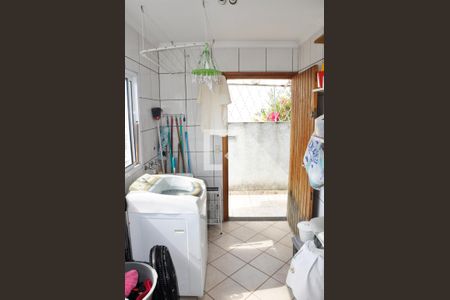 Casa à venda com 160m², 3 quartos e 2 vagasÁrea de Serviço