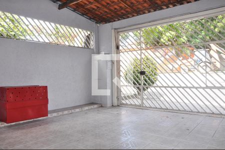 Casa à venda com 160m², 3 quartos e 2 vagasGaragem