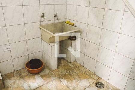 Casa para alugar com 80m², 3 quartos e 1 vagaÁrea de Serviço