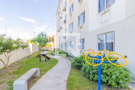 Apartamento para alugar com 42m², 2 quartos e 1 vaga Apartamento para alugar com 42m², 2 quartos e 1 vagaÁrea comum - Playground