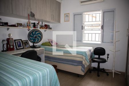 Quarto 1 de casa para alugar com 6 quartos, 400m² em Vila Nilo, São Paulo