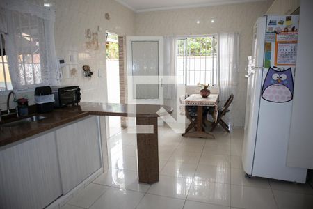 Casa à venda com 400m², 5 quartos e 8 vagasCozinha