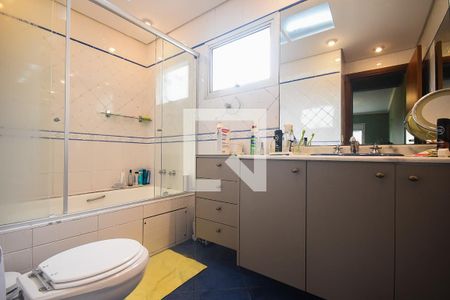 Apartamento à venda com 238m², 3 quartos e 3 vagasBanheiro Suíte