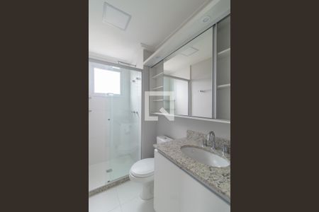 Banheiro de apartamento à venda com 1 quarto, 50m² em Partenon, Porto Alegre