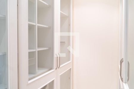 Casa à venda com 1000m², 4 quartos e 8 vagas Casa à venda com 1000m², 4 quartos e 8 vagasCloset da Suíte 3