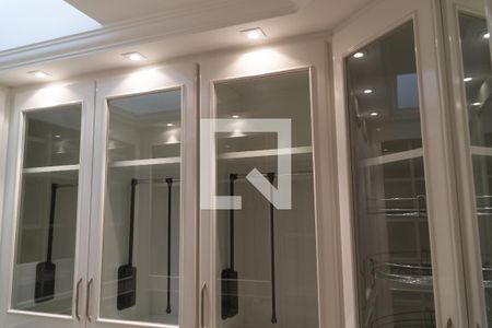 Casa à venda com 1000m², 4 quartos e 8 vagas Casa à venda com 1000m², 4 quartos e 8 vagasSuíte 1Closet 1 da suíte 1