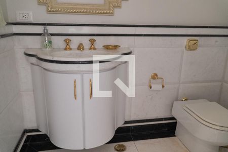 Casa à venda com 1000m², 4 quartos e 8 vagas Casa à venda com 1000m², 4 quartos e 8 vagasLavabo